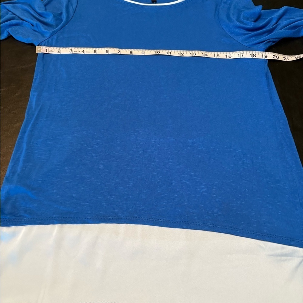 White House Black Market Royal Blue w/light blue satin feel bottom layer Sz: L - Picture 3 of 10